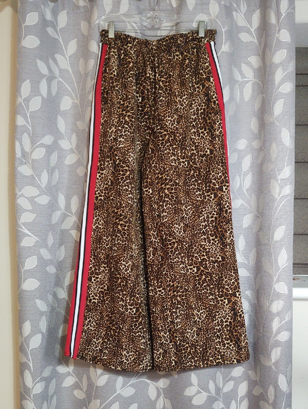 Jade by Jane Leopard Print Wide-Leg Pants with Side Stripe size M